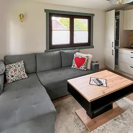 Nyaraló 1 Bedroom Cozy In