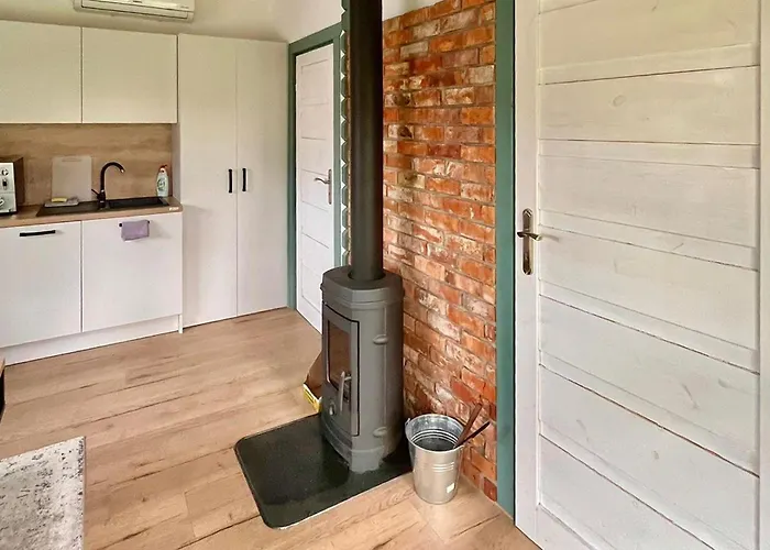 Nyaraló 1 Bedroom Cozy In *